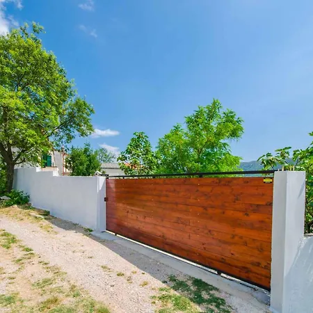 Holiday home In 39517 Drivenik